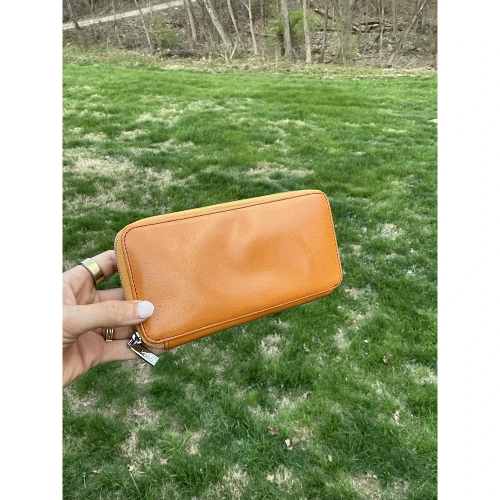 Hobo International Camel Brown Leather Zip‎ Around Wallet